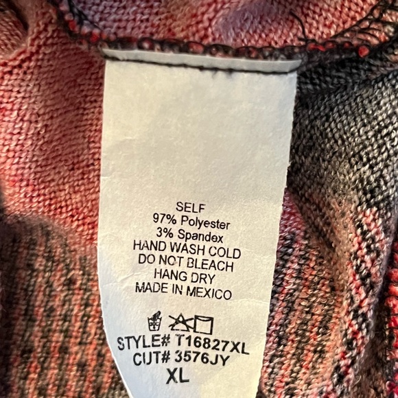 Red and black plaid off the shoulder long sleeve top.  SIZE XL - Picture 11 of 12